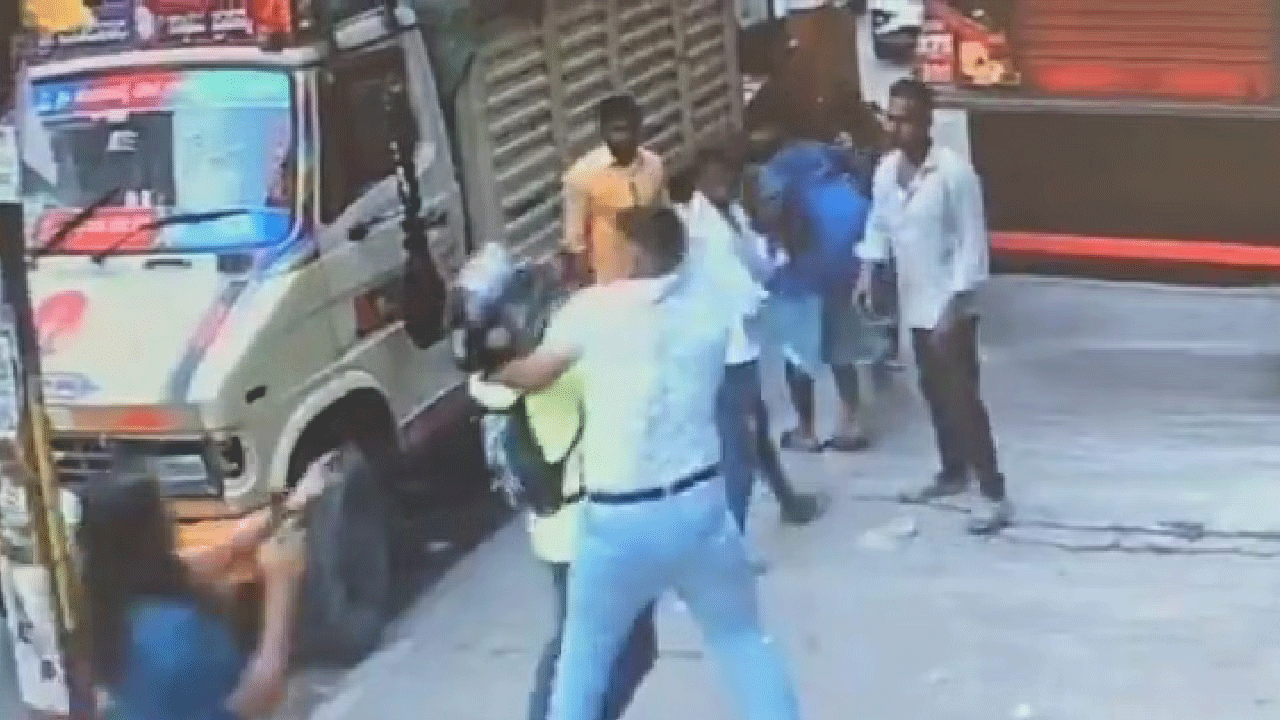 Bengaluru Attack: బెంగుళూరు దాడి కేసులో ట్విస్ట్‌.. డీఆర్డీవో ఆఫీస‌ర్‌పై హ‌త్యాయ‌త్నం కేసు