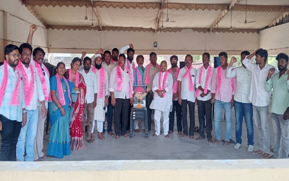 Kodada : మహాత్మా పూలే ఆశయాలు సాధించాలి : పైడిమర్రి సత్తిబాబు