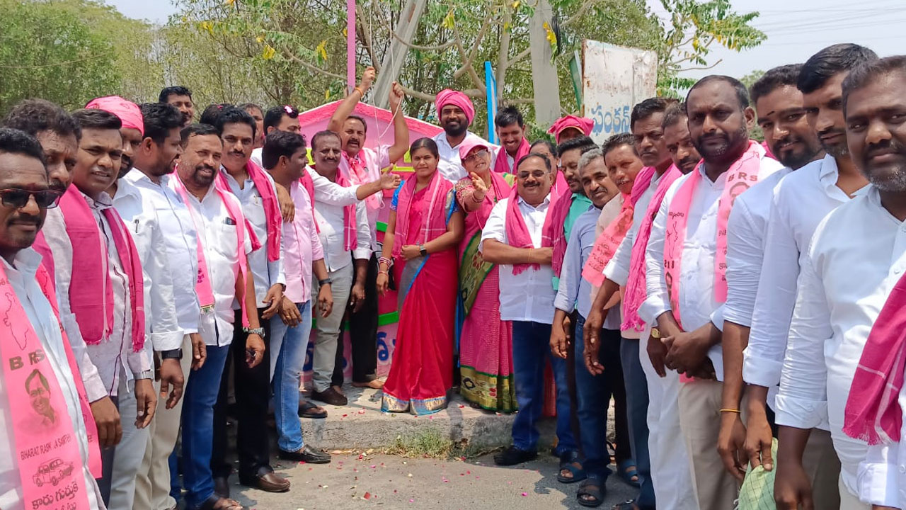 Sircilla | రజతోత్సవ సభకు భారీగా తరలిన ప్రజానీకం.. సభ సక్సెస్‌తో పార్టీ నేతల్లో జోష్