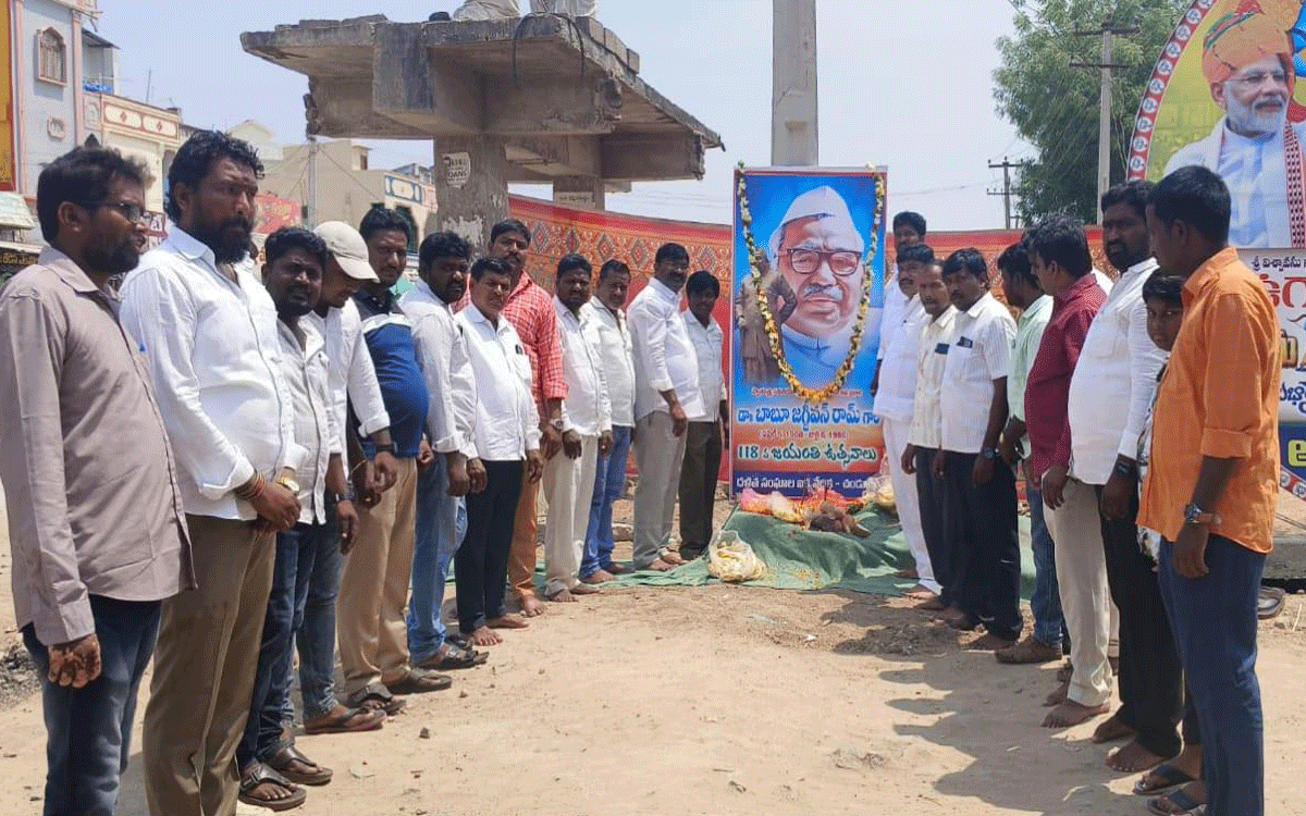 Chandur : దళిత జాతి అభ్యున్న‌తికి బాబు జగ్జీవన్ రామ్ కృషి : అనపర్తి యాదగిరి