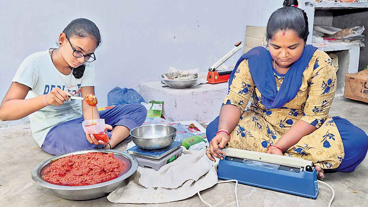 Chiluveru Sahithi 3