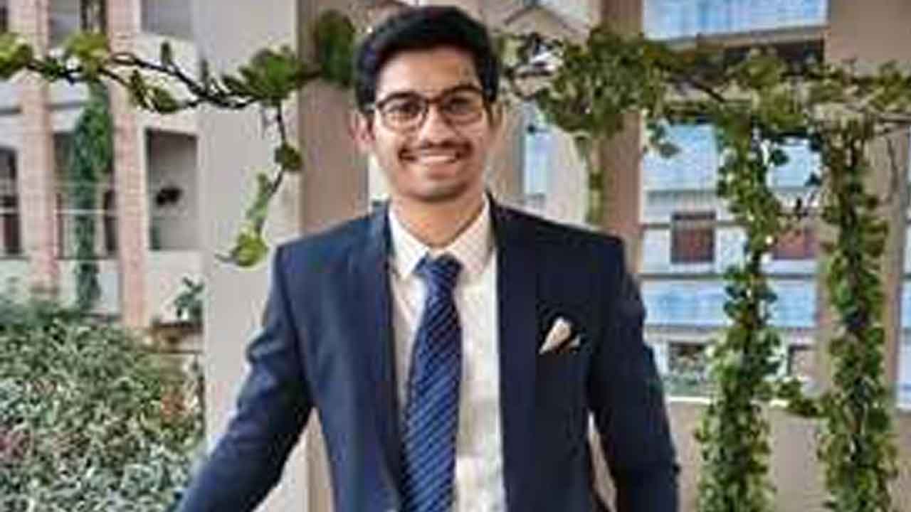 Civils exam | ఐపీఎస్ శిక్షణ పొందుతూనే మరోసారి సివిల్ ర్యాంక్ సాధించిన గిరిజన బిడ్డ యశ్వంత్