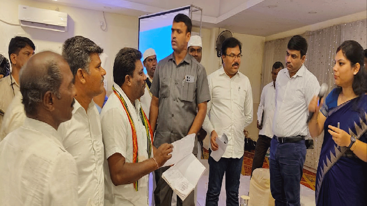 Huzurabad | కలెక్టర్ గారు…మా సందేహాలను తీర్చండి..!