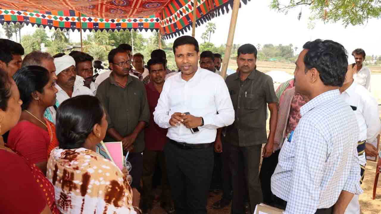 కొనుగోళ్లు పారదర్శకంగా చేపట్టాలి