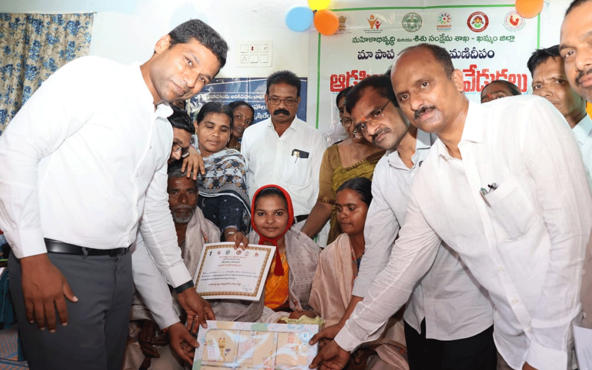Madhira : ఆడ బిడ్డలతోనే సృష్టి మనుగడ : కలెక్టర్ ముజమ్మిల్ ఖాన్