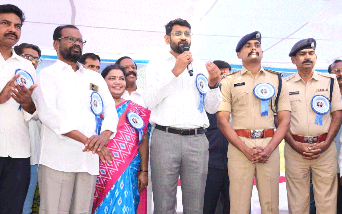 Bhadradri Kothagudem : బడుగు వర్గాల ఆశాజ్యోతి అంబేద్కర్ : కలెక్టర్ జితేష్ వి. పాటిల్