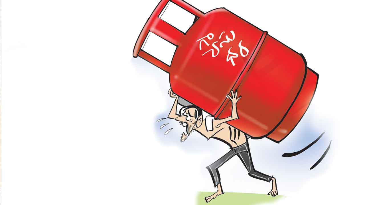 బండ బాదుడు.. పెరిగిన గ్యాస్‌ ధరలు
