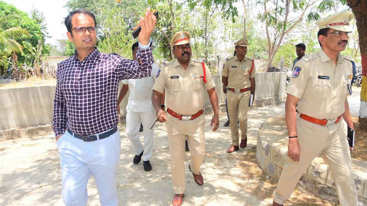 పోలీసులు నిజాయితీగా పని చేయాలి : సీపీ సన్‌ప్రీత్‌ సింగ్‌