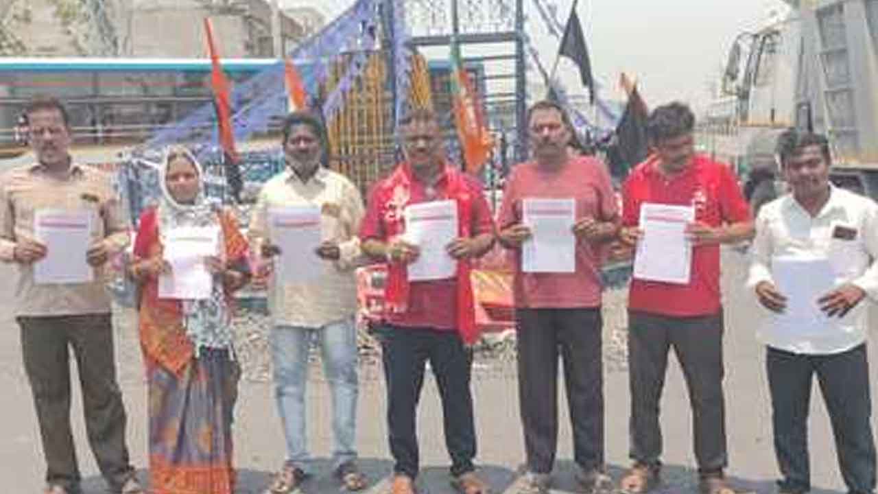 CPI | సీపీఐ 8వ మండల మహాసభల కరపత్రాలు ఆవిష్కరణ