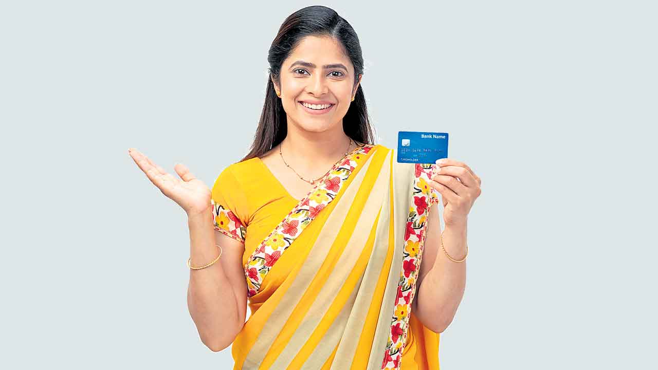 గృహిణులకూ క్రెడిట్‌ కార్డు..