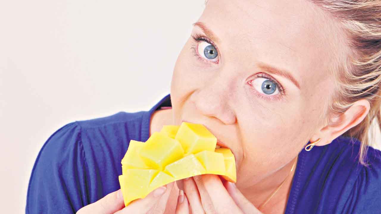 మామిడికి దూరంగా..