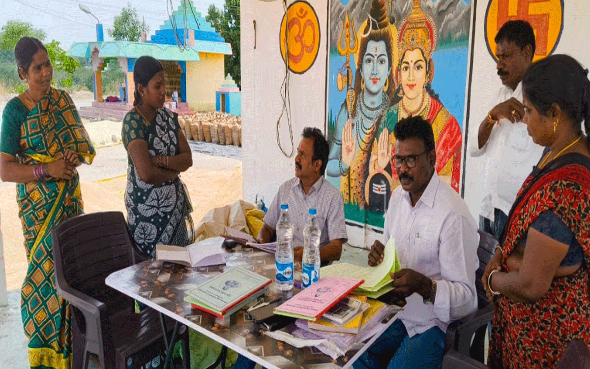 Munugode : రైతులు కొనుగోలు కేంద్రాల‌ను స‌ద్వినియోగం చేసుకోవాలి : డీఆర్‌డీఓ శేఖ‌ర్‌రెడ్డి