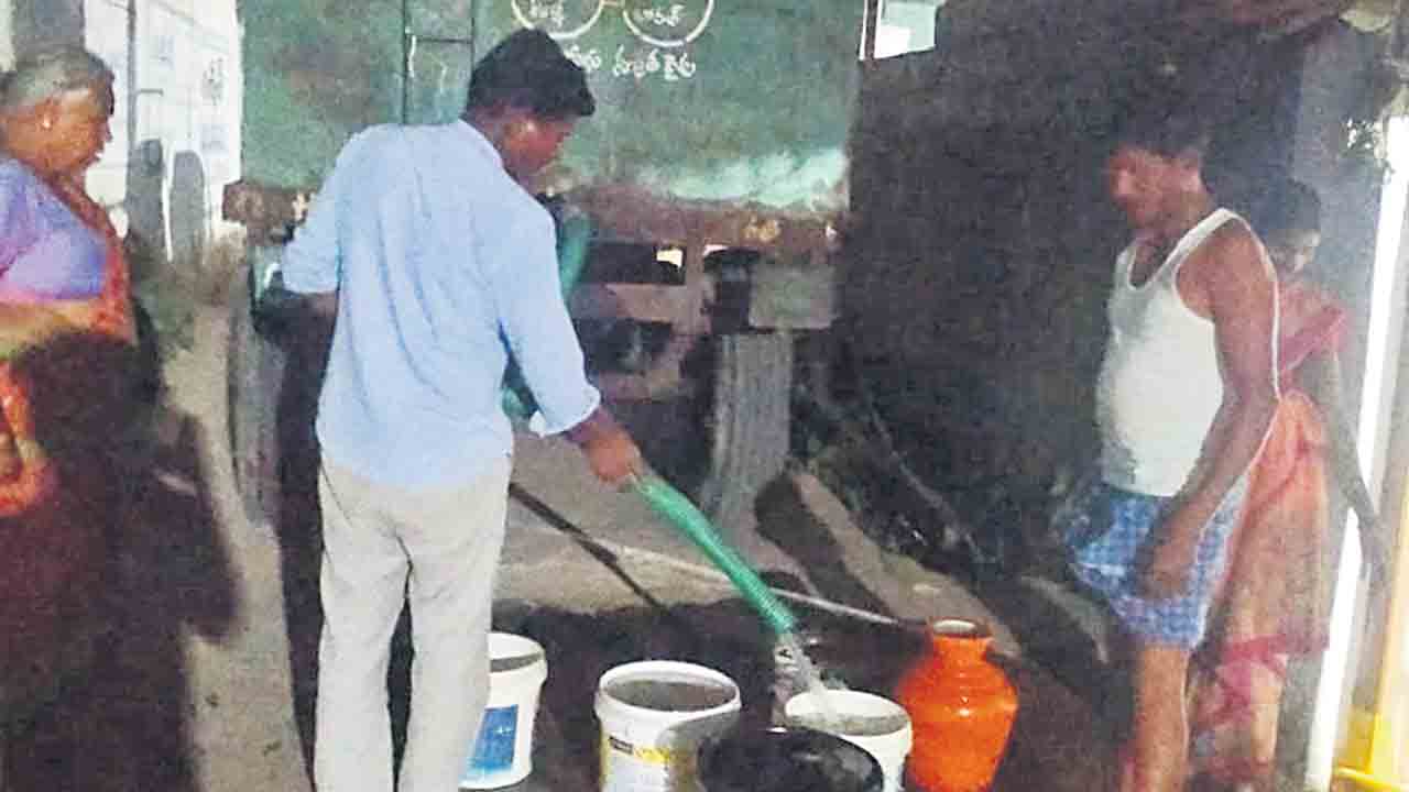 ఆరెపల్లిలో తాగునీటి గోస