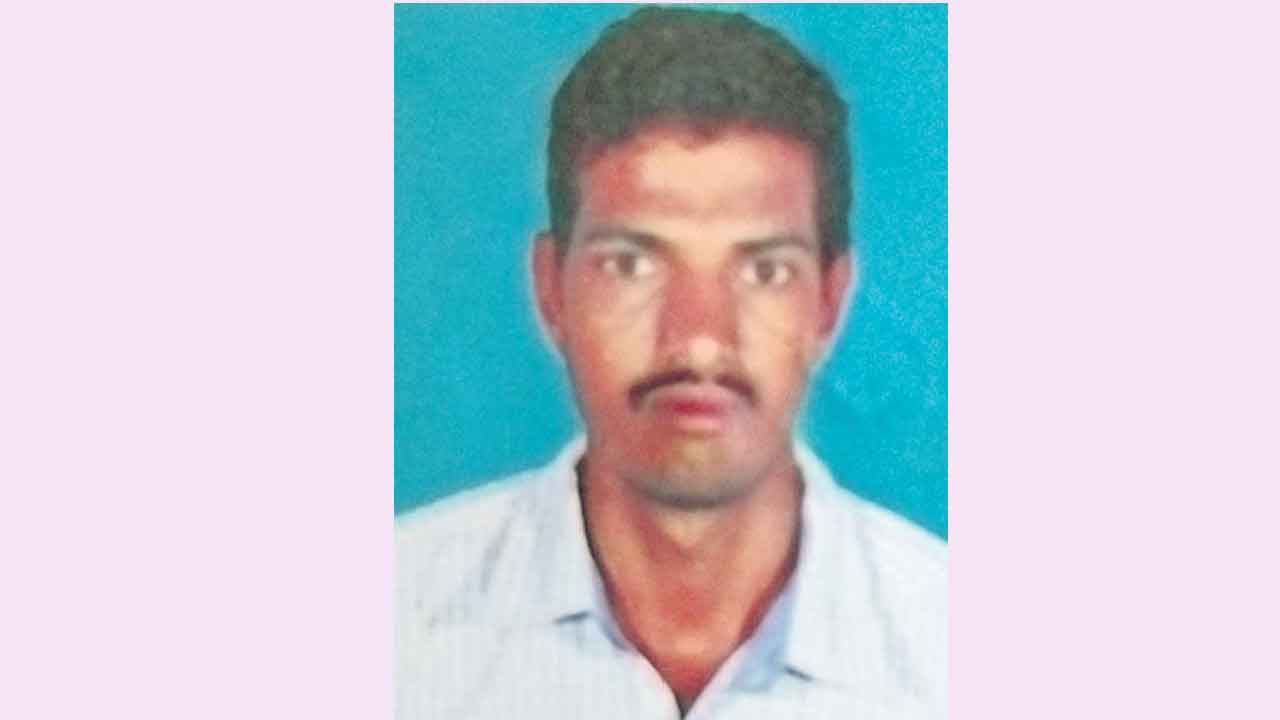 కరెంట్‌ షాక్‌తో రైతు మృతి