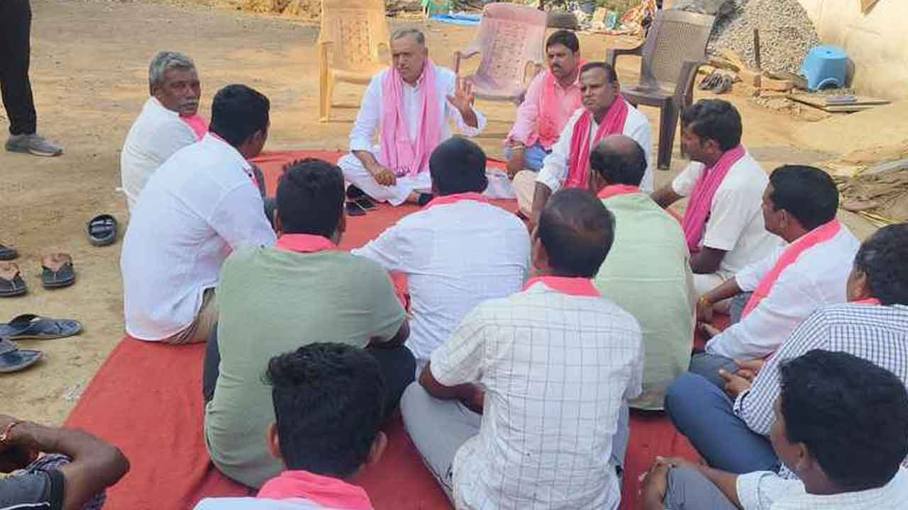 బీఆర్‌ఎస్‌ రజతోత్సవ సభను విజయవంతం చేయాలి : గండ్ర వెంకట రమణారెడ్డి