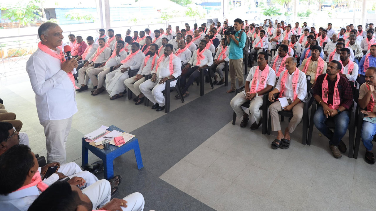 Harish Rao | మూగ జీవాలు కూడా రేవంత్ రెడ్డిని క్షమించవు.. మండిపడ్డ హరీశ్రావు