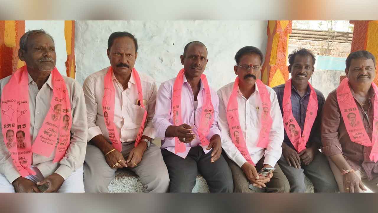BRS leaders | హైదరాబాద్ సెంట్రల్ యూనివర్సిటీ భూములను కాపాడాలి : బీఆర్ఎస్ నాయకులు