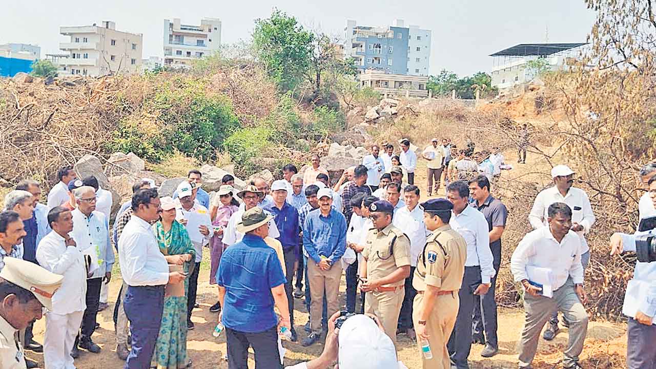 HCU Lands | హరిత హననంపై సుప్రీం పరిశీలన.. కంచ గచ్చిబౌలికి కేంద్ర సాధికార కమిటీ