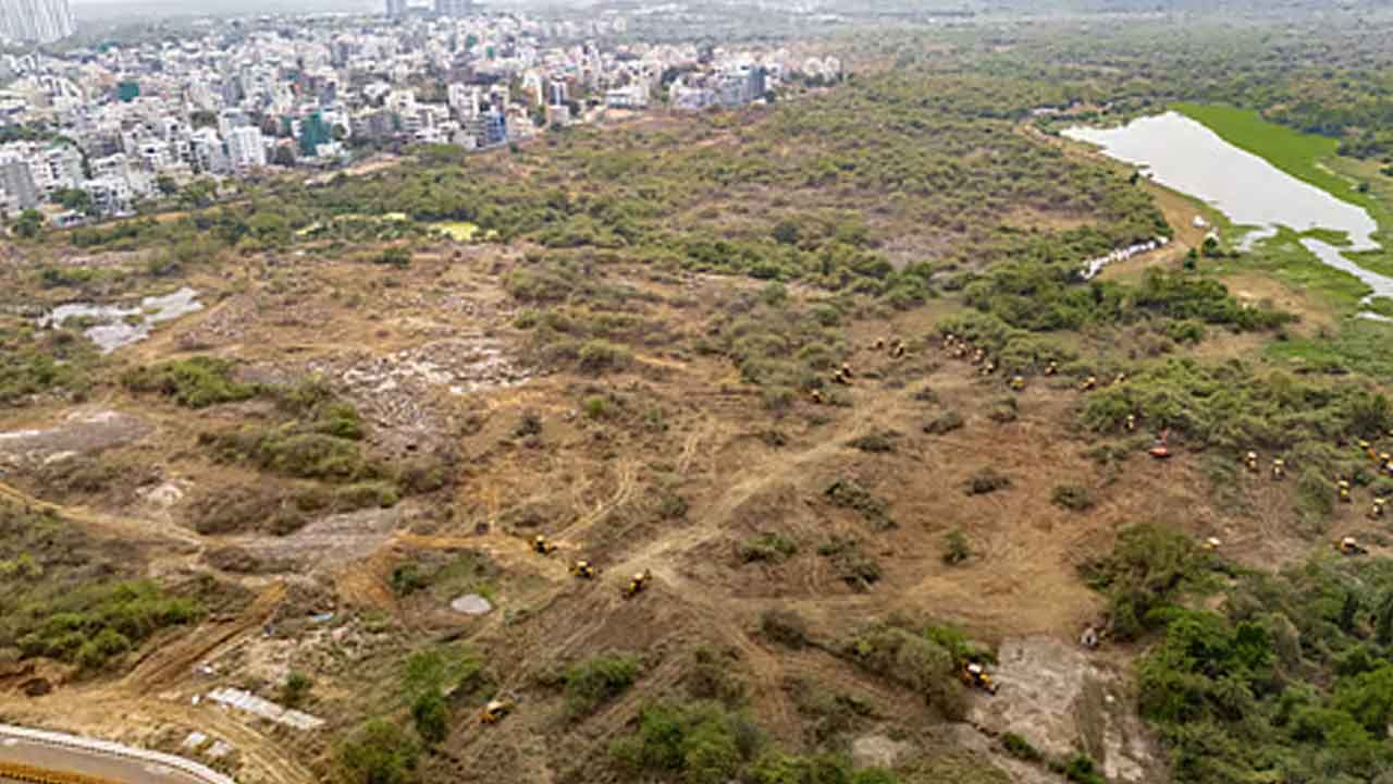 HCU Issue | సినిమా వాళ్లకు రాజకీయాలెందుకు.. ఓ ప్రొడ్యూసర్‌కు ముఖ్యనేత ఫోన్‌.. ఎడాపెడా వాయింపు