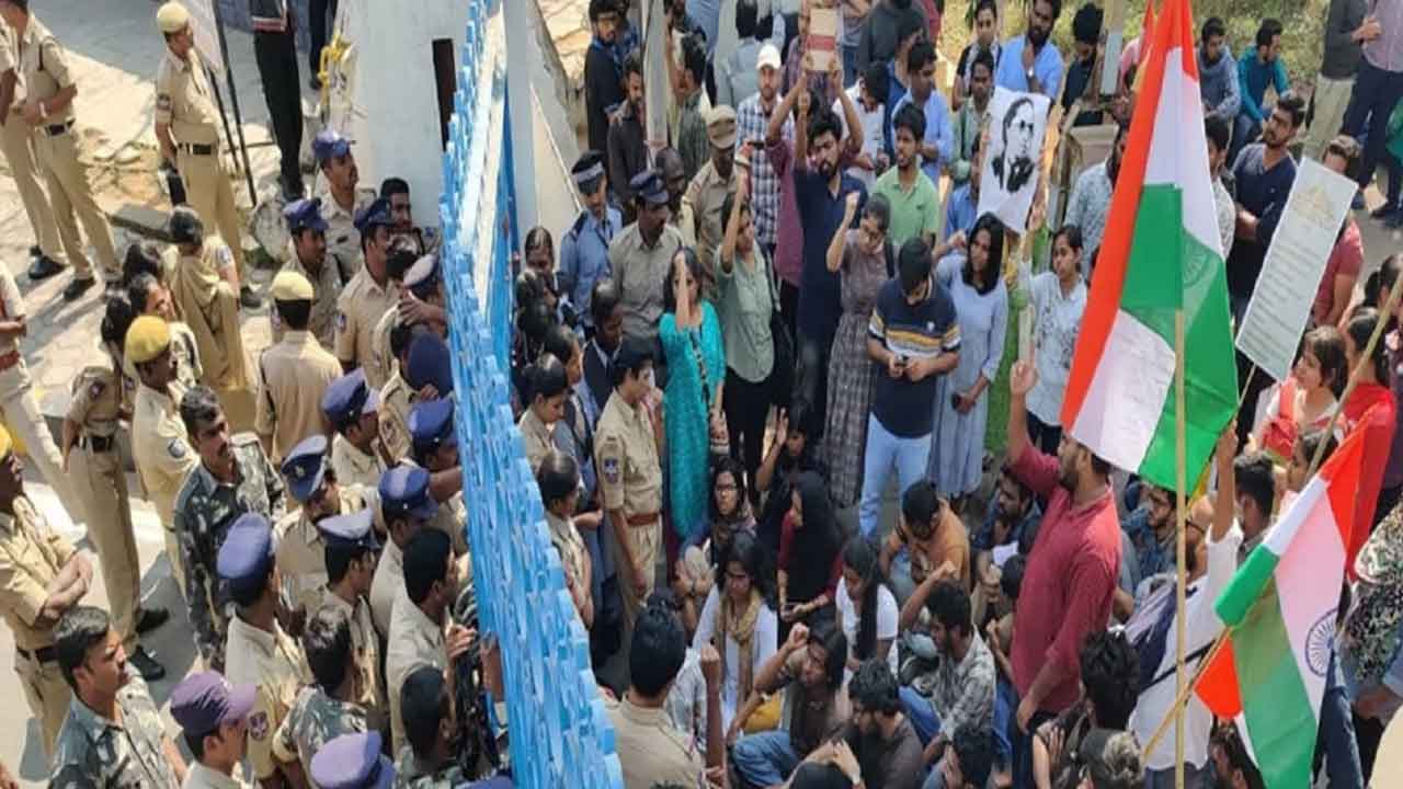 రేవంత్ సర్కారుపై ఆగ్రహజ్వాలలు