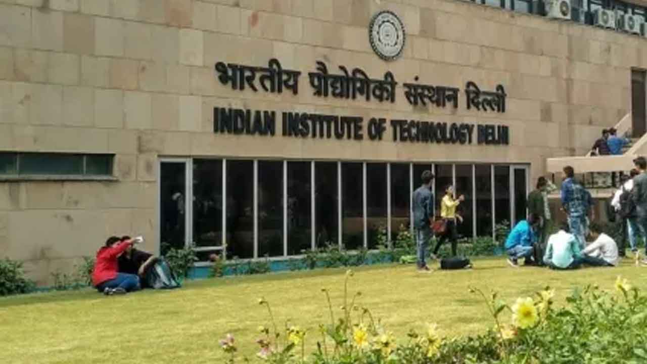 56% ప్రొఫెసర్‌ పోస్టులు ఖాళీ