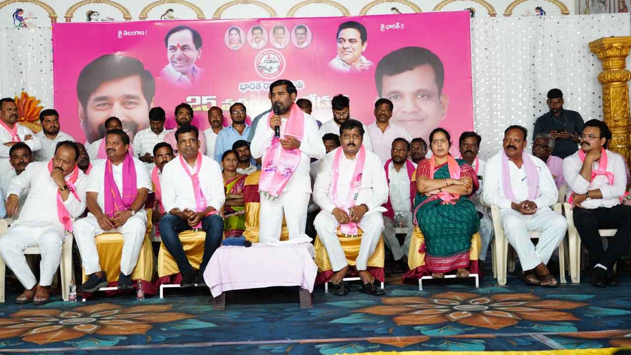 జనం గుండెల్లో కేసీఆర్‌.. ఉద్యమ నాయకుడిగా, సీఎంగా ఎన్నో చేశారని తలుచుకుంటున్న జనం