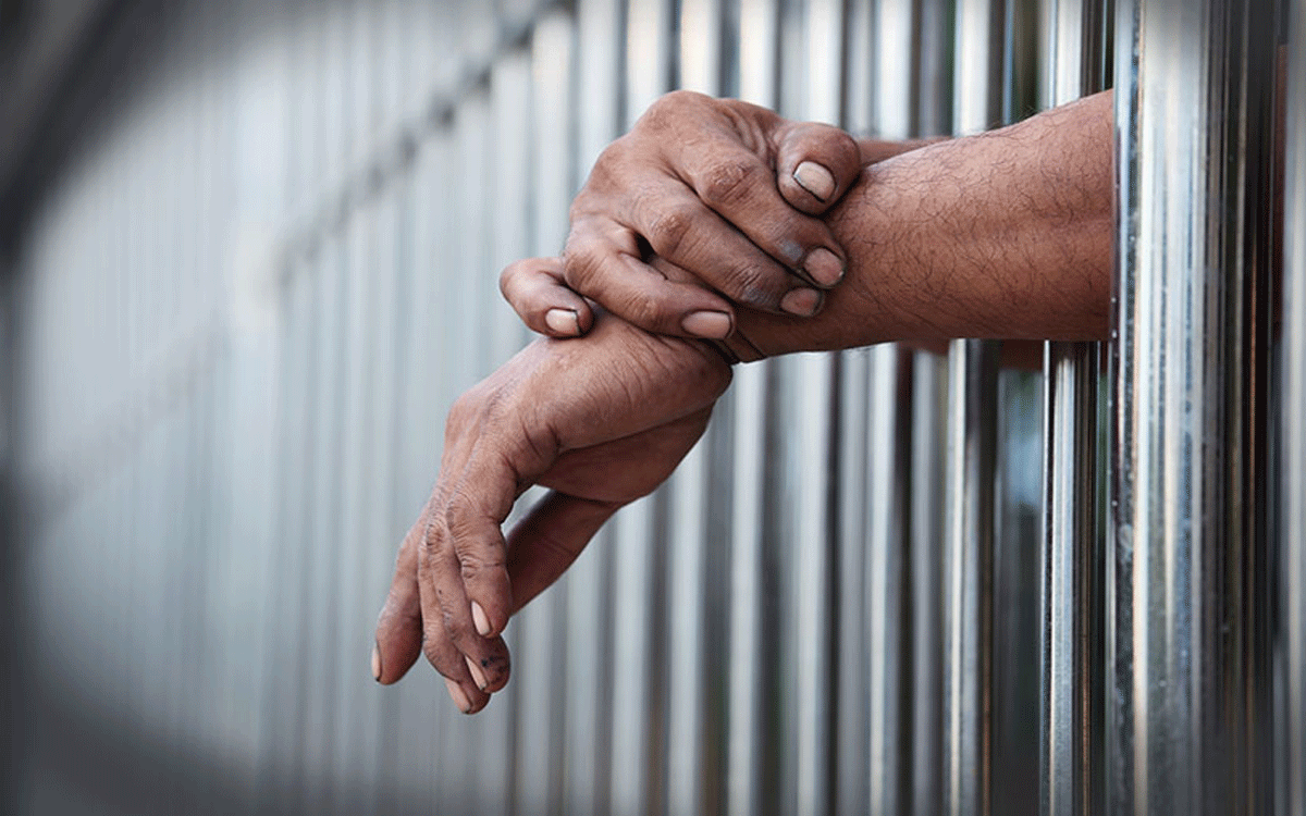 SC ST Atrocity Case : కులం పేరుతో దూషించిన వ్యక్తికి ఆరు నెలల జైలు, రూ.3 వేల జరిమానా