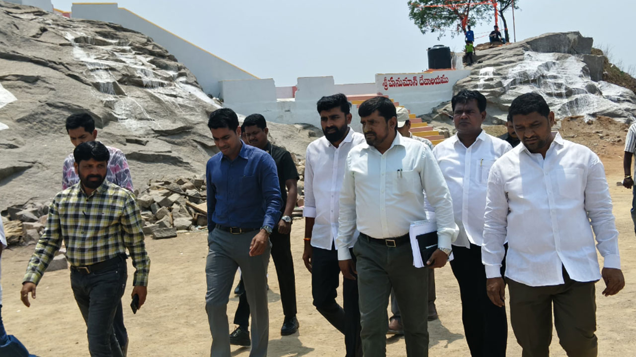 SPR Hills | ఎస్పీఆర్ హిల్స్ గ్రౌండ్‌పై అధికారుల న‌జ‌ర్.. క‌బ్జాదారుల నుంచి కాపాడుకునేందుకు చ‌ర్య‌లు..!