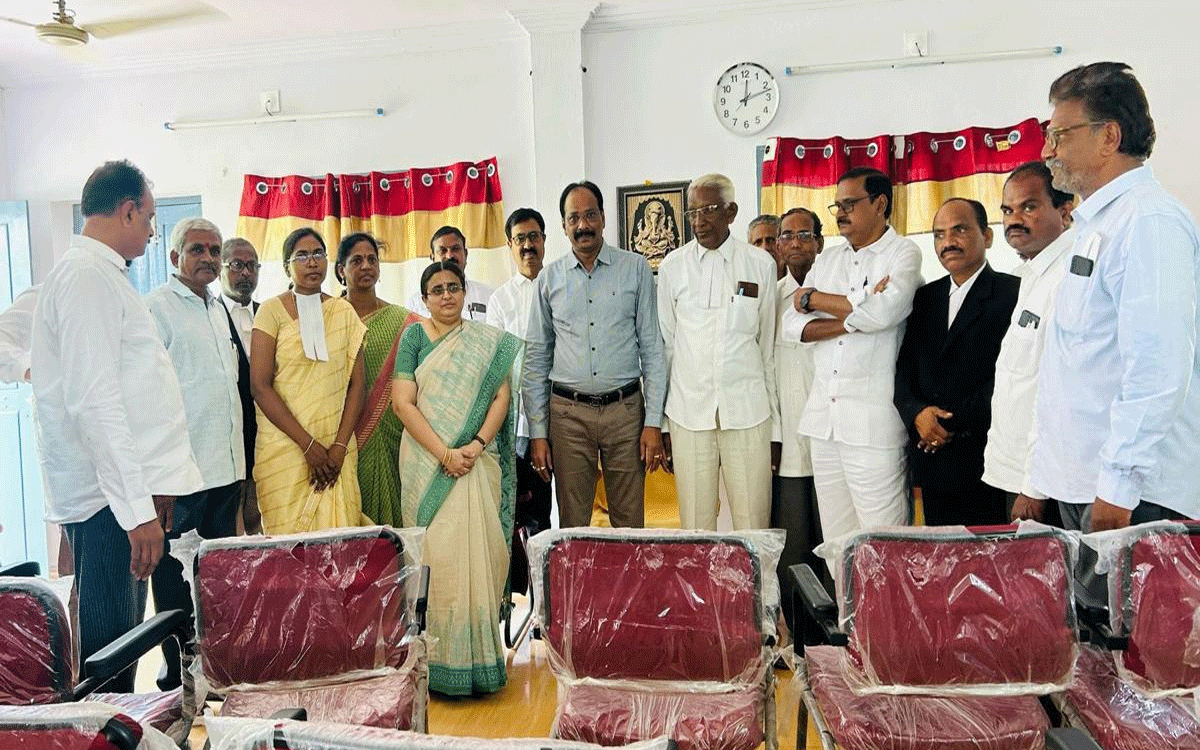 Madhira : మధిర సివిల్ కోర్టు జడ్జిగా ప్రశాంతి బాధ్యతలు