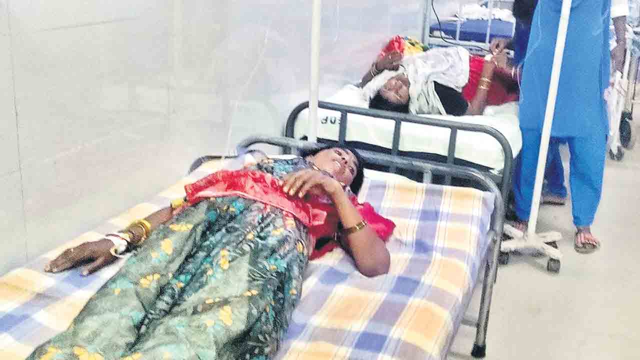 Kamareddy | కామారెడ్డిలో కల్తీ కల్లు కలకలం.. 50 మందికి అస్వస్తత, 13 మంది పరిస్థితి విషమం
