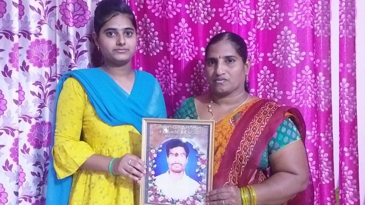 KCR | కష్టకాలంలో ఆదుకుని.. ఆ కుటుంబానికి ఇలవేల్పుగా కేసీఆర్