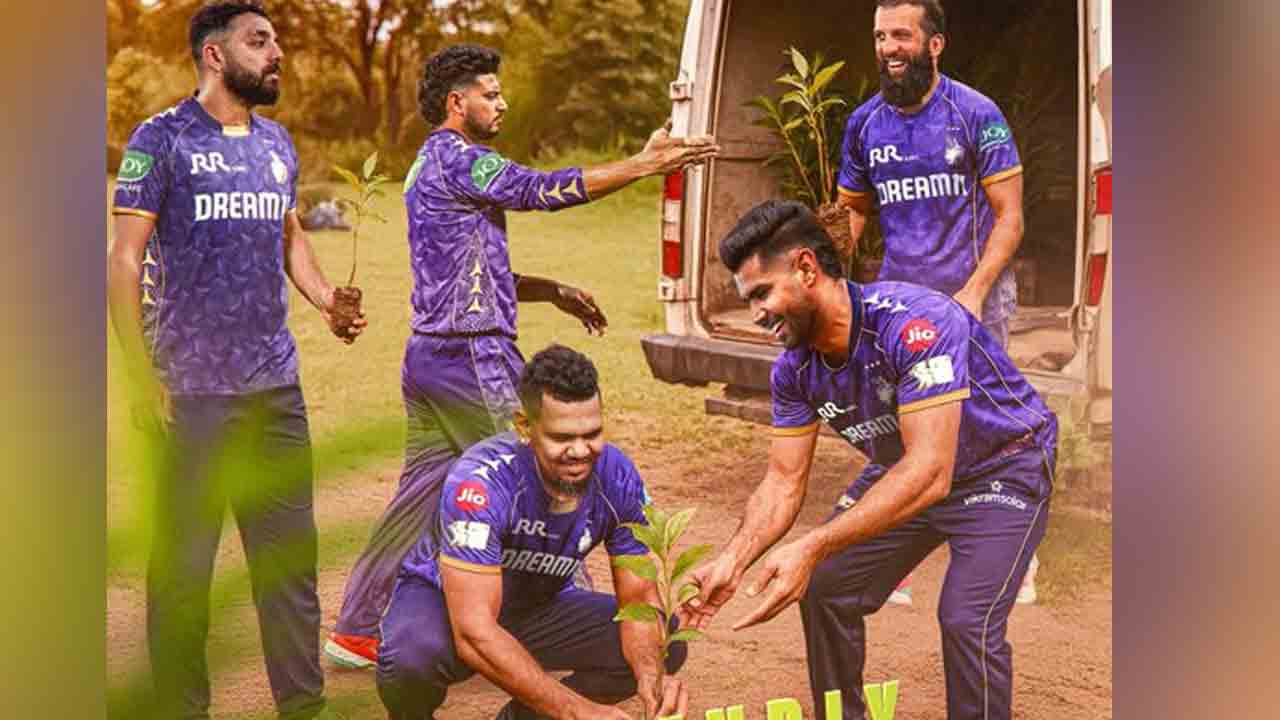 I2025 PL | డాట్ బాల్స్‌తో ప‌చ్చ‌ద‌నం .. 1,098 మొక్క‌లు నాటిన కోల్‌క‌తా ఆట‌గాళ్లు