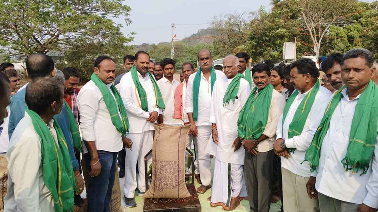 MLA Vijaya Ramana Rao | రైతుల సంక్షేమానికి ప్రభుత్వం కృషి : ఎమ్మెల్యే విజయ రమణారావు