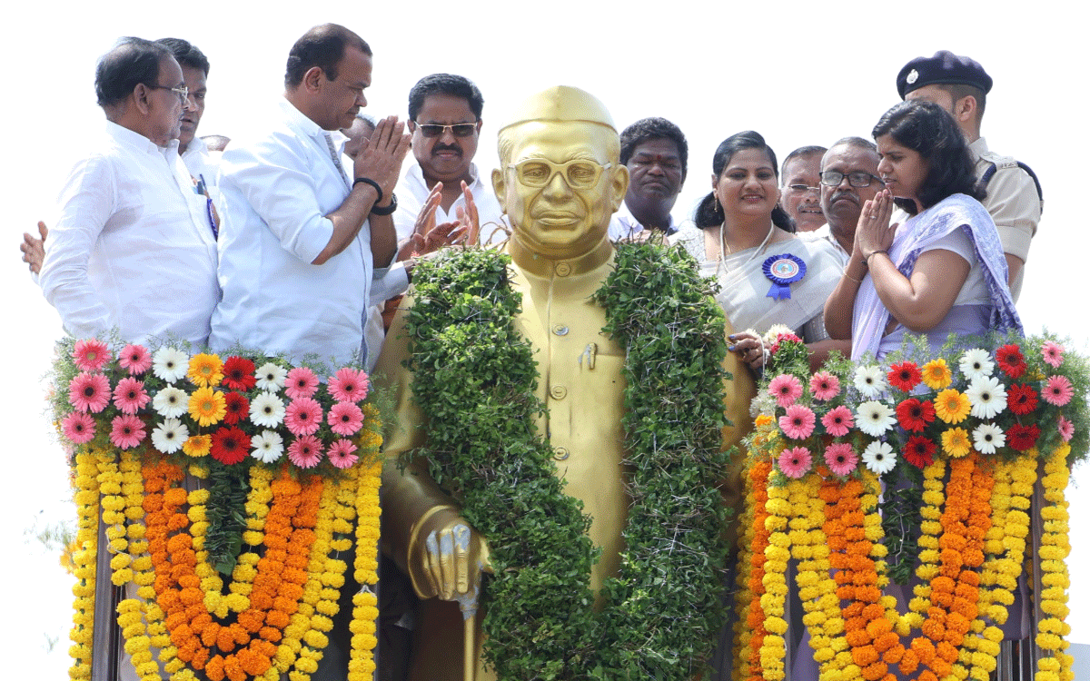 Nalgonda : యువత బాబు జగ్జీవన్ రామ్‌ స్ఫూర్తితో ముందుకెళ్లాలి : మంత్రి కొమ‌టిరెడ్డి వెంక‌ట్‌రెడ్డి