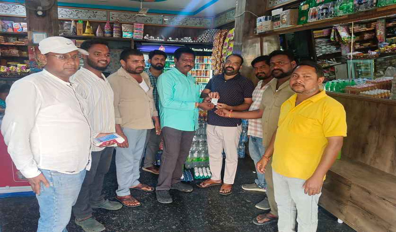 korutla |  ప్లాస్టిక్ కవర్లు వినియోగిస్తే చట్టపరమైన చర్యలు