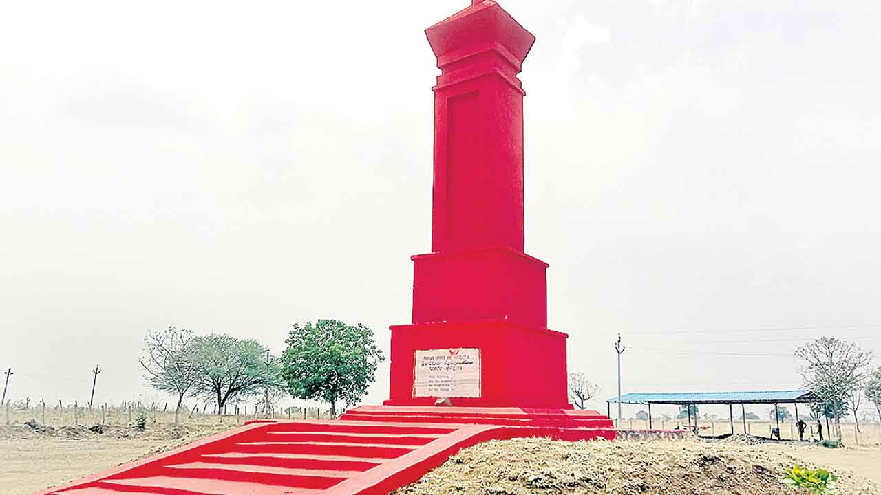 ‘ఇంద్రవెల్లి’ని పాఠ్యాంశాల్లో చేర్చాలి