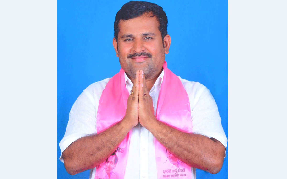 Julurupadu : బీఆర్ఎస్ సిల్వర్ జూబ్లీ సభను విజయవంతం చేయాలి : లకావత్ గిరిబాబు