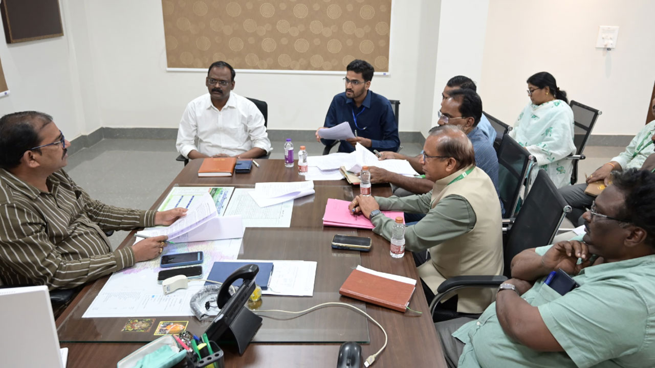 Vikarabad | వ్యాపారాలు చేసేందుకు ముందుకు వచ్చే ఔత్సాహికులను ప్రోత్సహించాలి