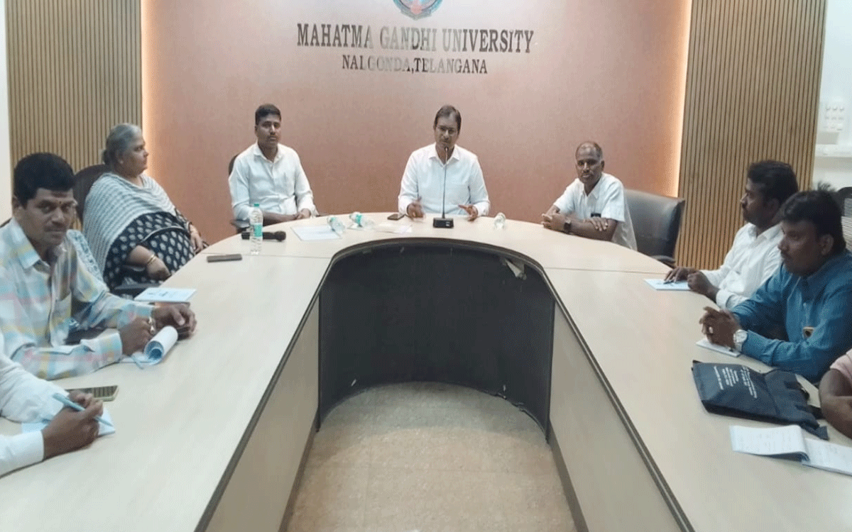 MGU : ప‌రిశోధ‌న‌లో ప్రశ్నావళి ముఖ్యం : ఐపీఈ ప్రొఫెస‌ర్ వై.రామ‌కృష్ణ‌