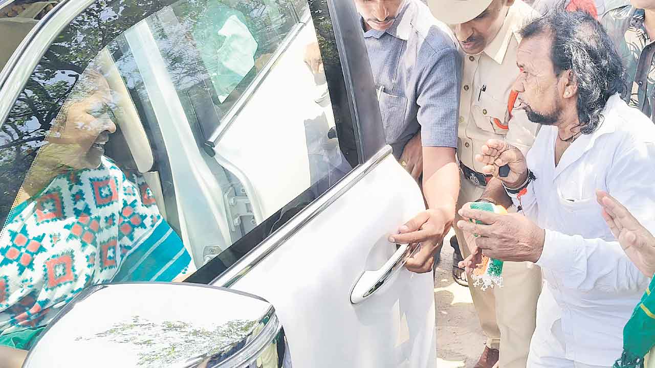 మార్కెట్‌ చైర్మన్‌ పదవి ఇవ్వండి