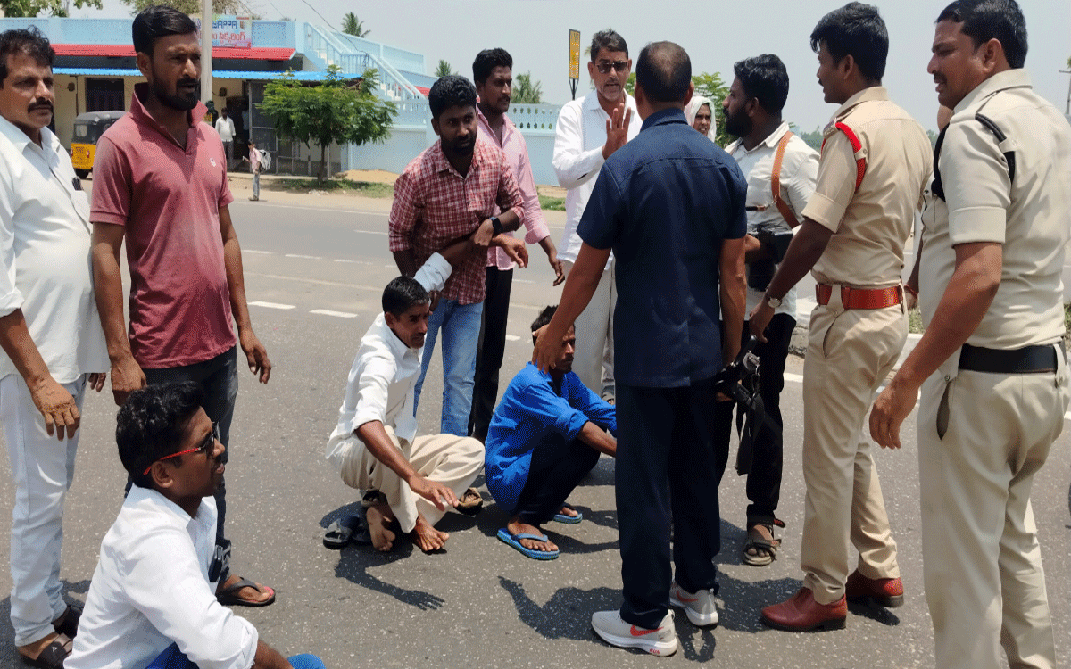Chandrugonda : అధికార పార్టీ ఎమ్మెల్యే ఆదినారాయ‌ణ కాన్వాయ్ అడ్డ‌గింత‌