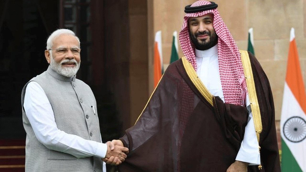 PM Modi: సౌదీ ఆరేబియాకు ప్ర‌ధాని మోదీ.. హ‌జ్ కోటాపై ప్రిన్స్‌తో చ‌ర్చ‌లు