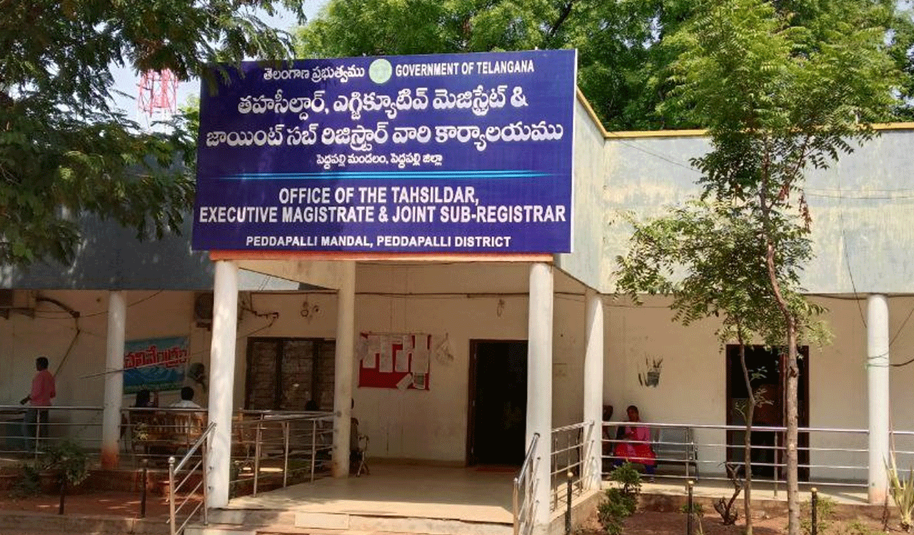 peddapally | తప్పుడు దస్తావేజులు సమర్పించిన వారి పై క్రిమినల్ కేసులు