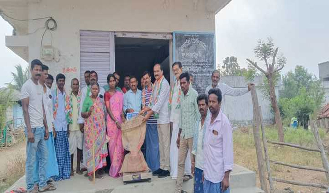 nizamabad | అక్కాపూర్, మోతే గ్రామాల్లో సన్న బియ్యం పంపిణీ