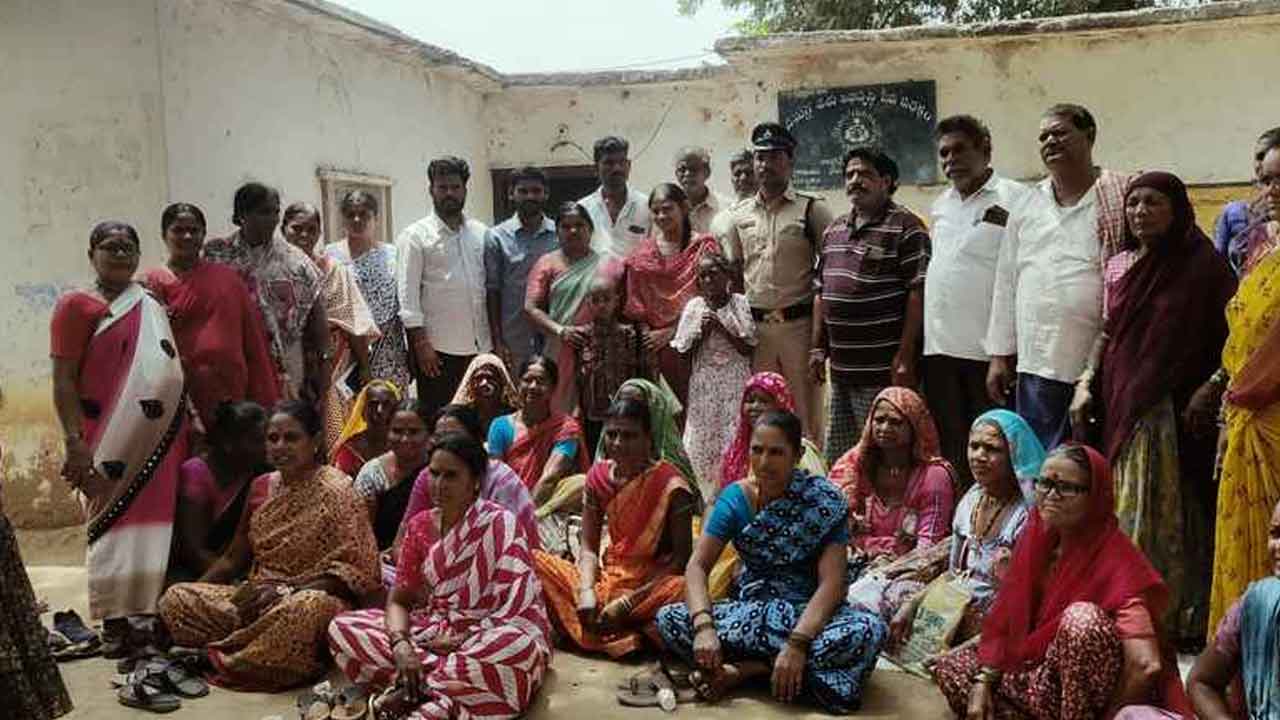 Child Welfare Department | అనాథలను అక్కున చేర్చుకున్న శిశు సంక్షేమ శాఖ అధికారులు