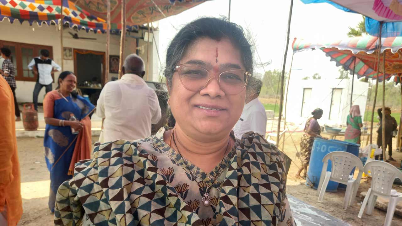 Palvai Sravanthi | కాంగ్రెస్‌ పార్టీని బొంద పెట్టేందుకే రేవంత్‌ రెడ్డి వచ్చాడు.. పాల్వాయి స్రవంతి సెటైర్లు