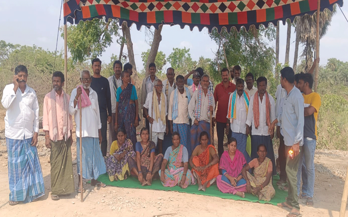 Khammam Rural : పంట భూముల పైకి జేసీబీ, బుల్డోజ‌ర్ల రాక‌.. పోలెపల్లిలో తీవ్ర ఉద్రిక్త‌త‌