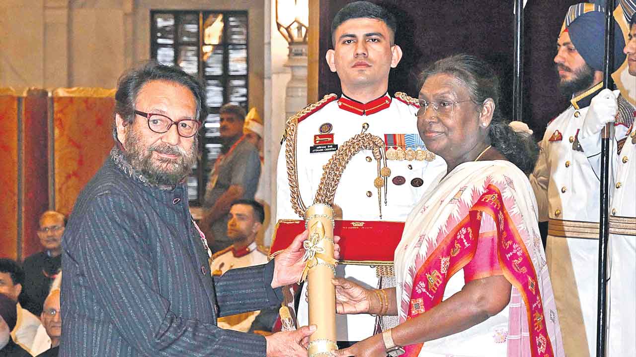 71 మందికి పద్మ పురస్కారాలు ప్రదానం