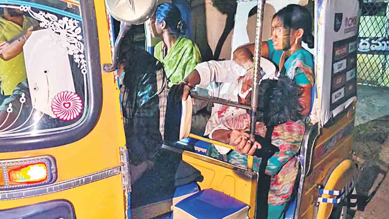 అంబులెన్స్‌ ఉన్నా ప్రయోజనం లేకపాయే