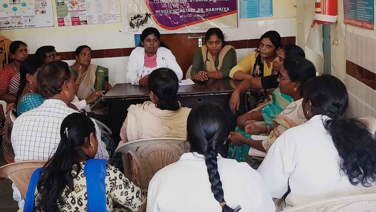 Dr. Haripriya | వైద్య సిబ్బంది గ్రామాలకు వెళ్లాలి : డాక్టర్‌ హరిప్రియ